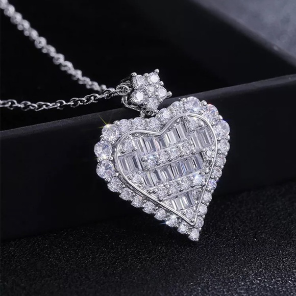 NEW 925 STERLING SILVER DIAMOND PENDANT NECKLACE - Picture 2 of 9